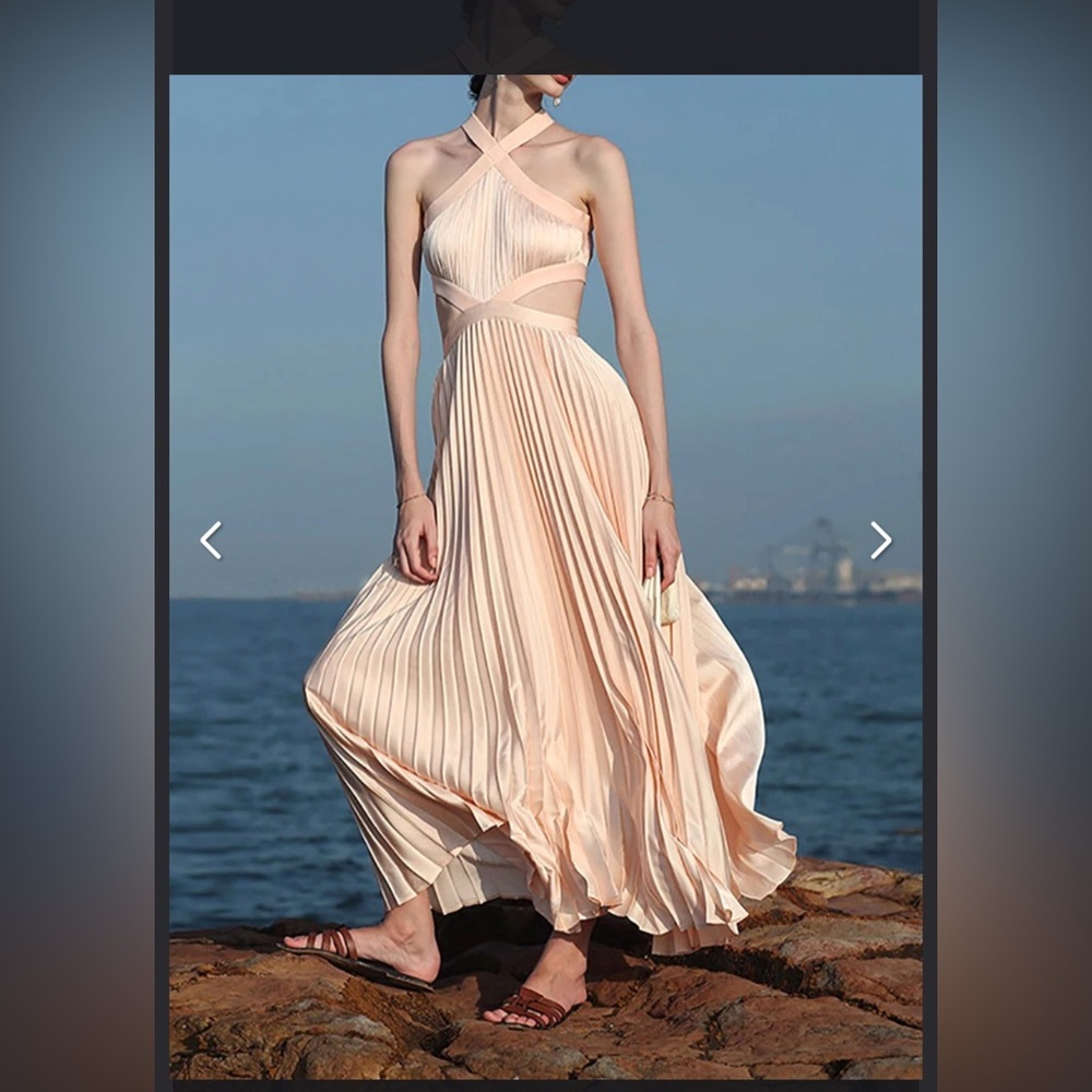 Elegant Cream Halter Maxi Dress Wms Sz M Runs Small